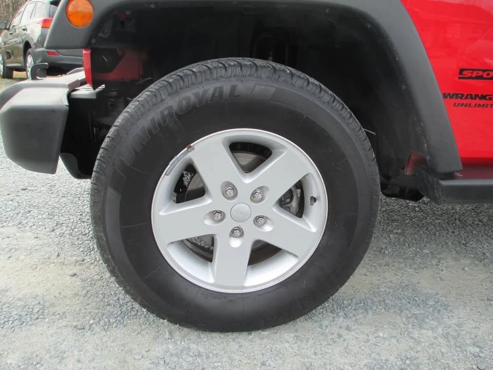 2017 Jeep JK Wrangler - Image 4 of 12