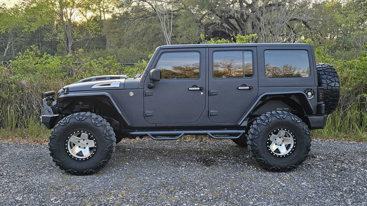 2017 Jeep JK Wrangler - Image 2 of 21