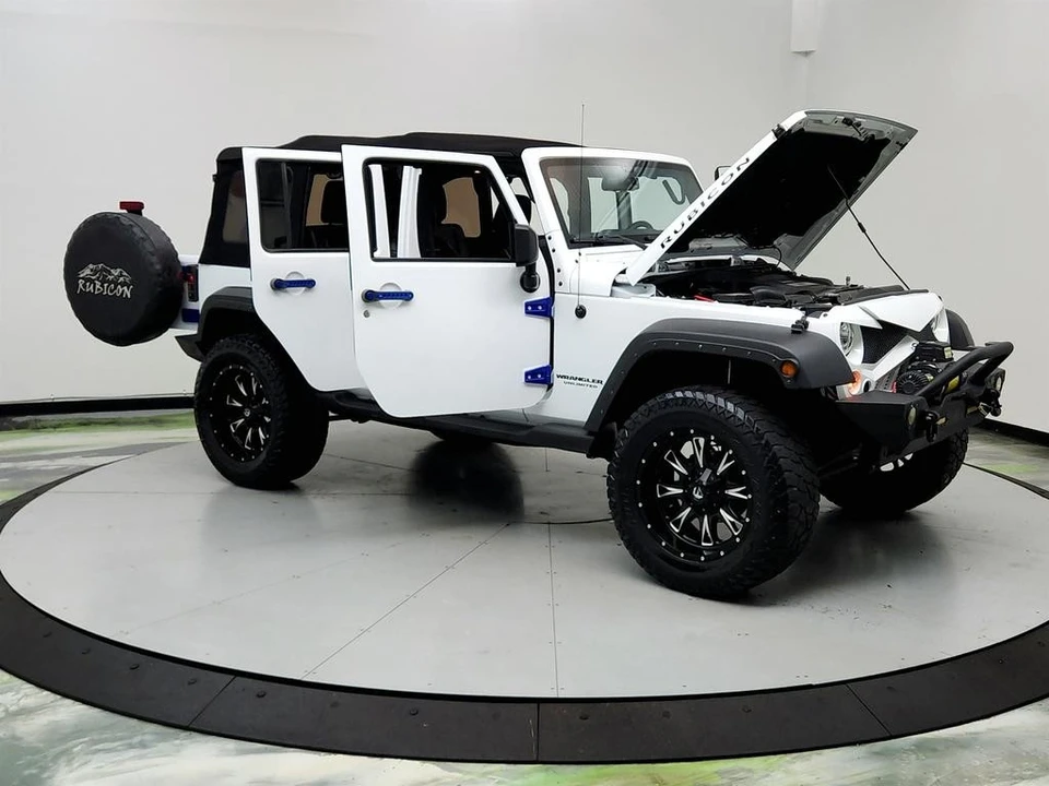 2017 Jeep JK Wrangler - Image 10 of 12