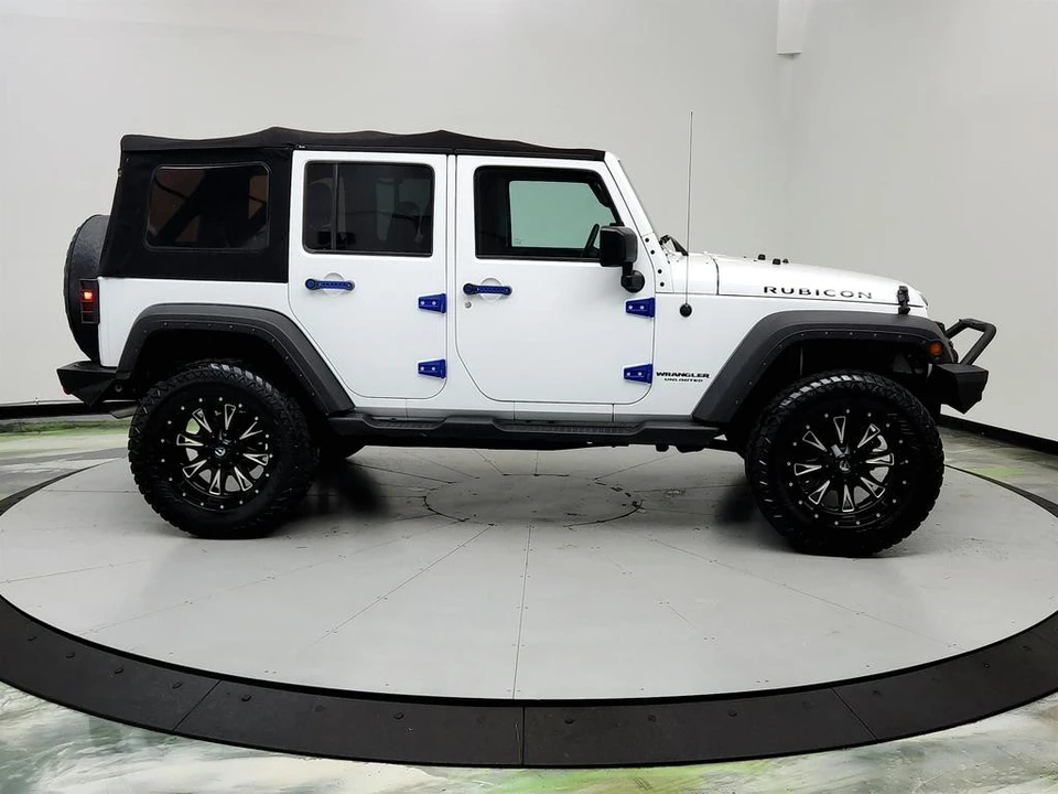 2017 Jeep JK Wrangler - Image 4 of 12