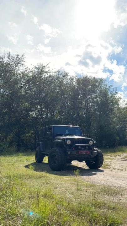 2017 Jeep JK Wrangler - Image 2 of 4