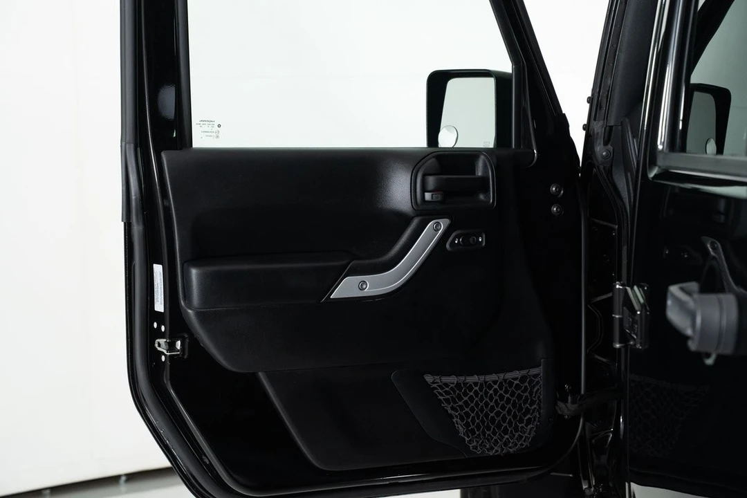 2017 Jeep JK Wrangler - Image 19 of 31