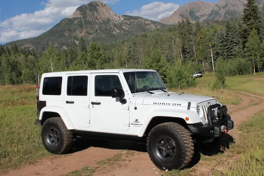 2017 Jeep Wrangler Unlimited Rubicon AEV JK250