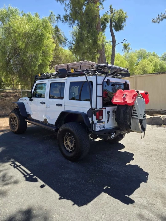 2017 Jeep JK Wrangler - Image 4 of 5