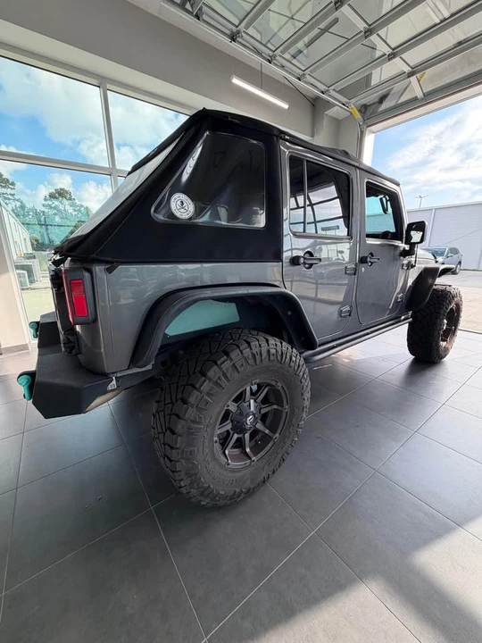 2017 Jeep JK Wrangler - Image 10 of 13