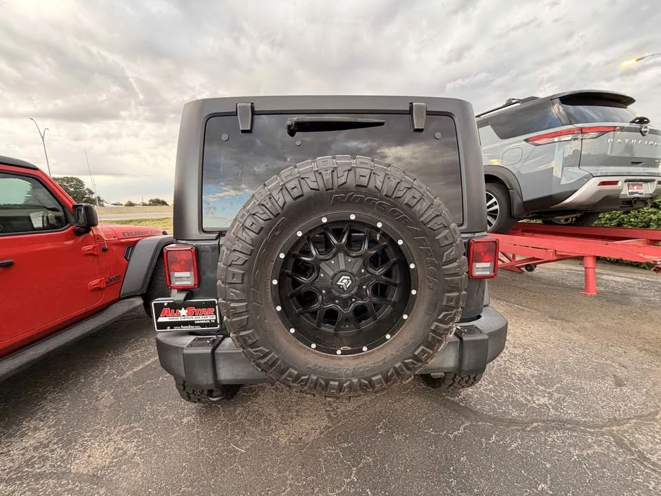 2017 Jeep JK Wrangler - Image 2 of 4