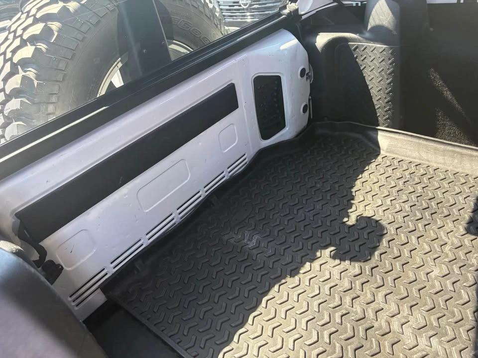 2017 Jeep JK Wrangler - Image 15 of 20