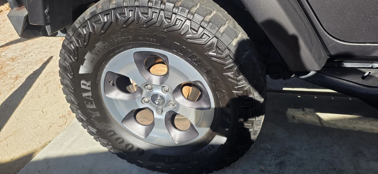 2017 Jeep JK Wrangler - Image 25 of 27