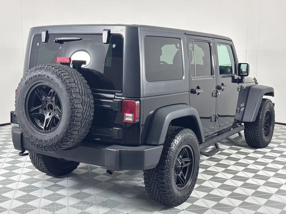 2017 Jeep JK Wrangler - Image 5 of 12