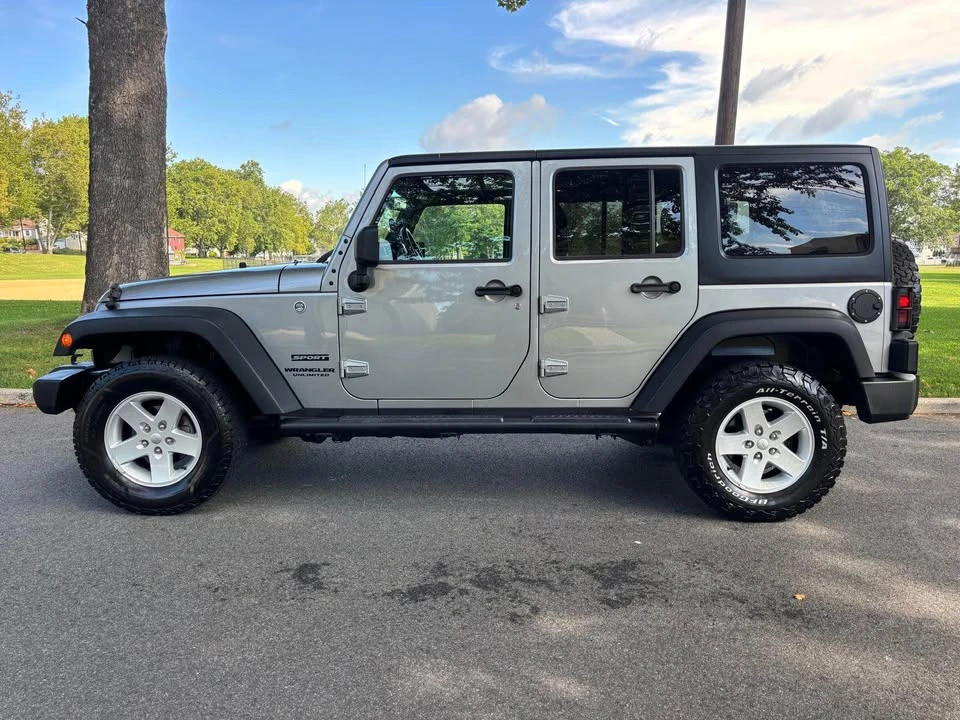 2017 Jeep JK Wrangler - Image 2 of 20