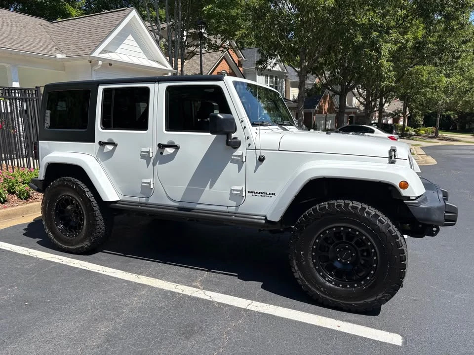 2017 Jeep JK Wrangler - Image 2 of 14