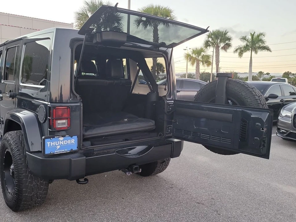 2017 Jeep JK Wrangler - Image 8 of 12