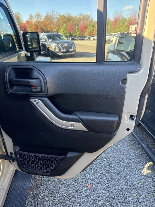 2017 Jeep JK Wrangler - Image 9 of 21