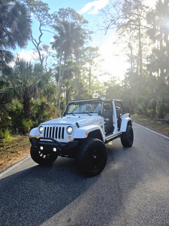 2017 Jeep JK Wrangler - Image 3 of 31