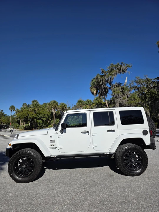 2017 Jeep JK Wrangler - Image 23 of 31