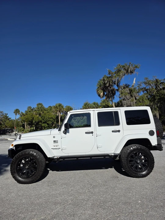 2017 Jeep JK Wrangler - Image 24 of 31
