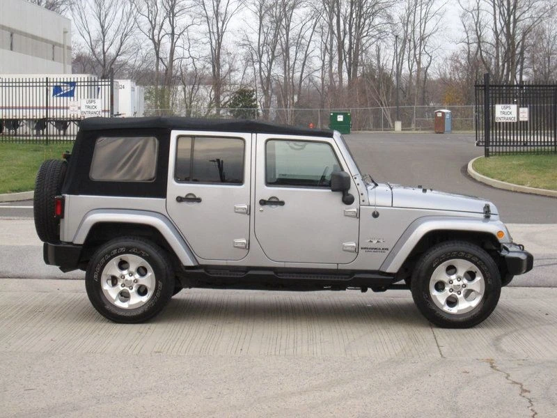 2017 Jeep JK Wrangler - Image 9 of 12