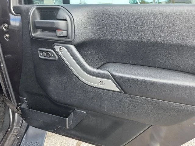 2017 Jeep JK Wrangler - Image 13 of 20