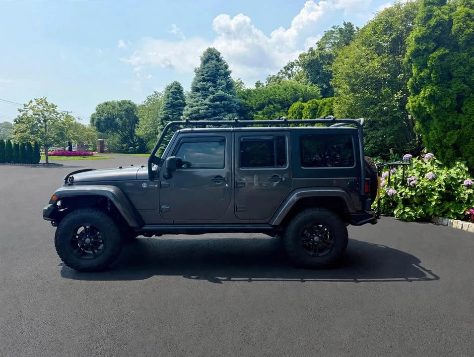 2017 Jeep JK Wrangler - Image 2 of 6