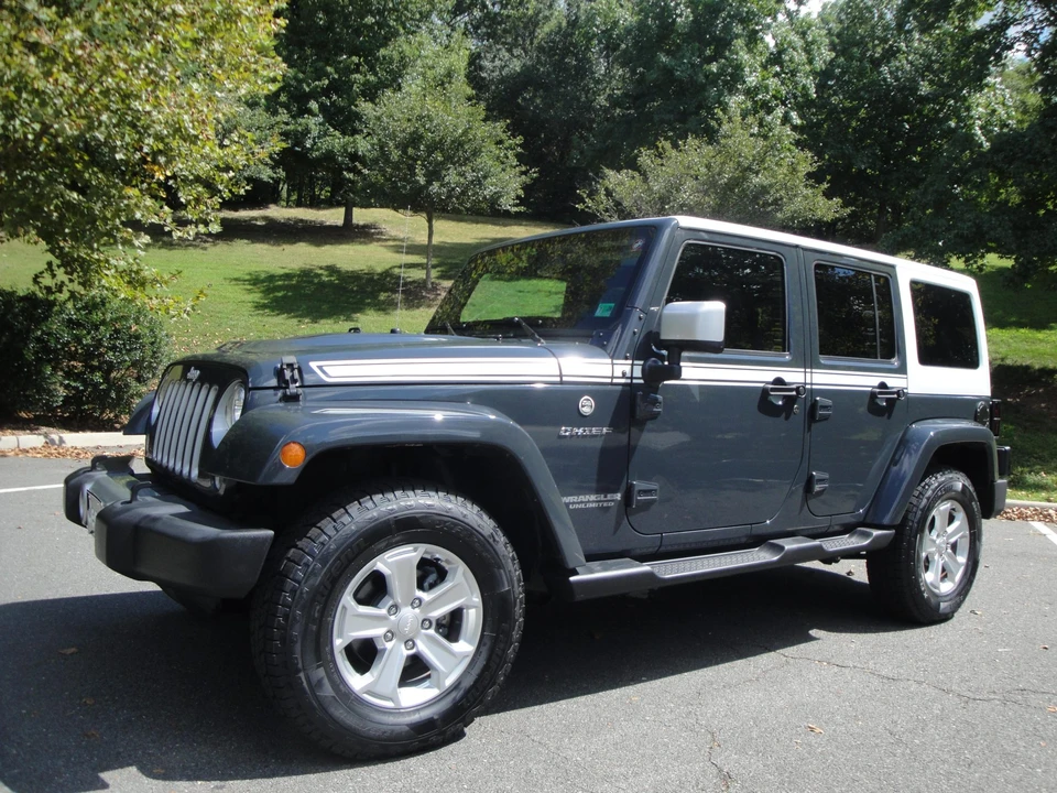 2017 Jeep JK Wrangler - Image 3 of 31