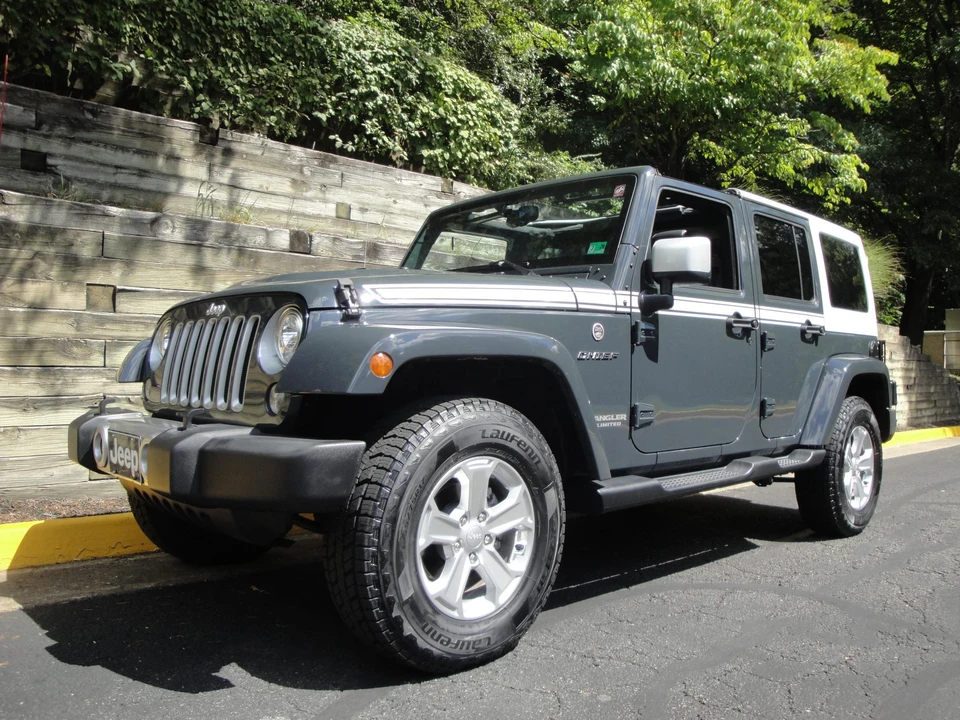 2017 Jeep JK Wrangler - Image 8 of 31