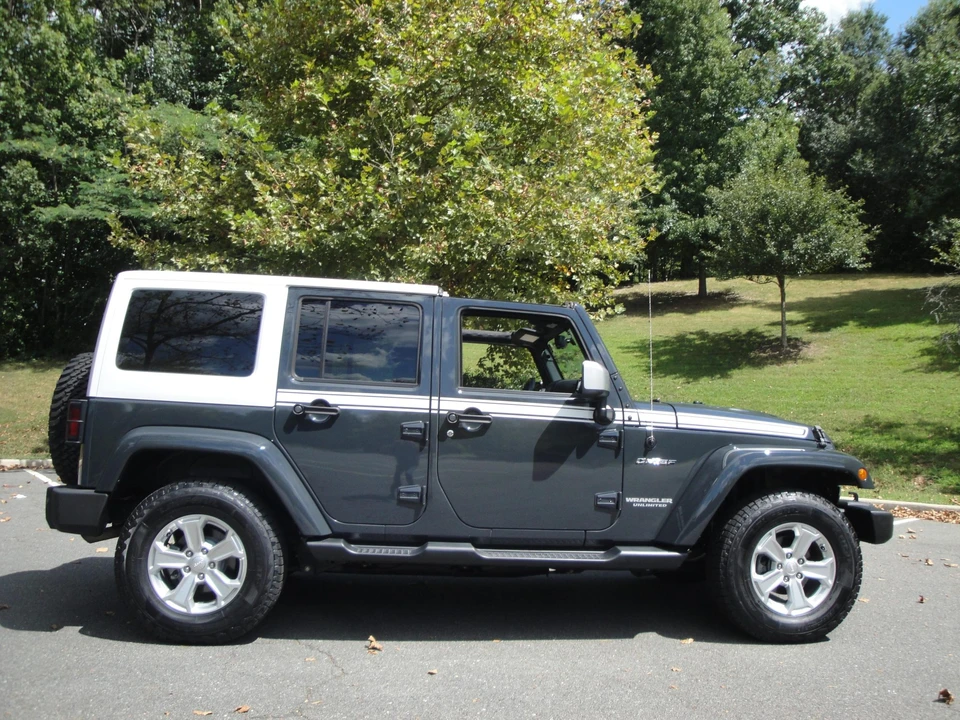 2017 Jeep JK Wrangler - Image 23 of 31