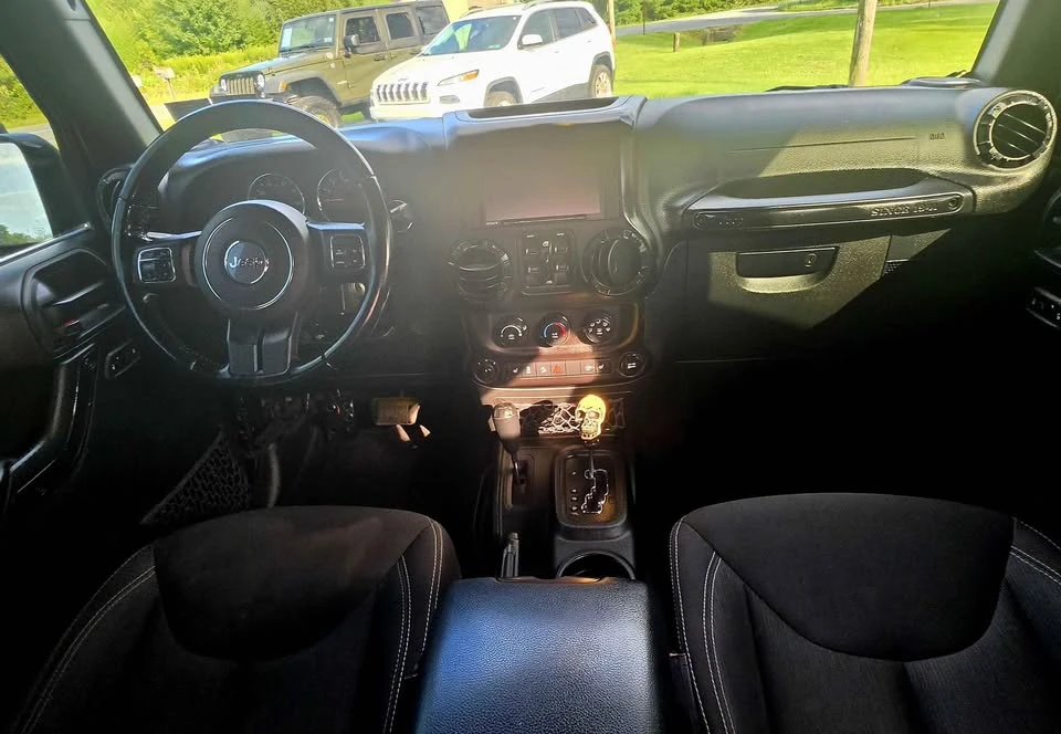 2017 Jeep JK Wrangler - Image 17 of 20