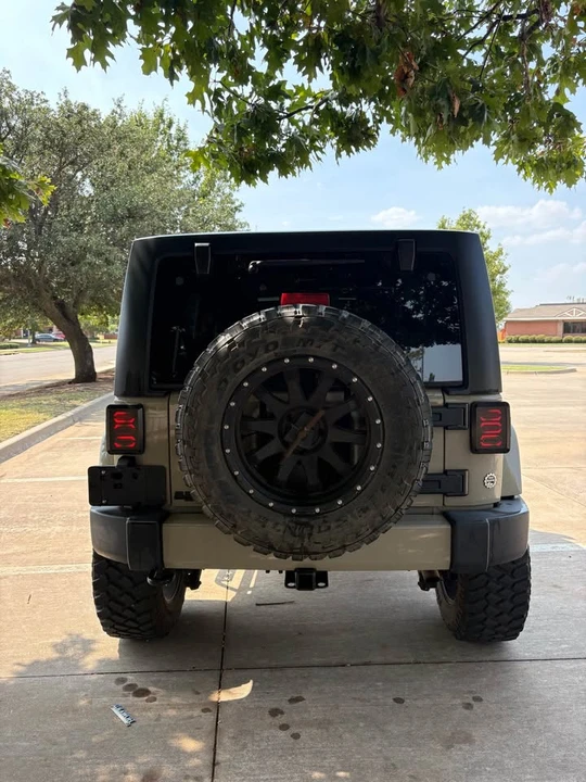 2017 Jeep JK Wrangler - Image 8 of 9