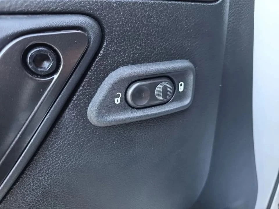 2017 Jeep JK Wrangler - Image 10 of 18