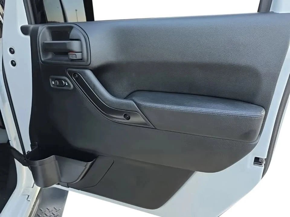 2017 Jeep JK Wrangler - Image 17 of 18