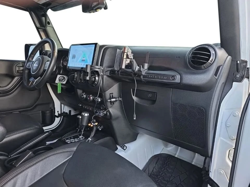 2017 Jeep JK Wrangler - Image 16 of 18
