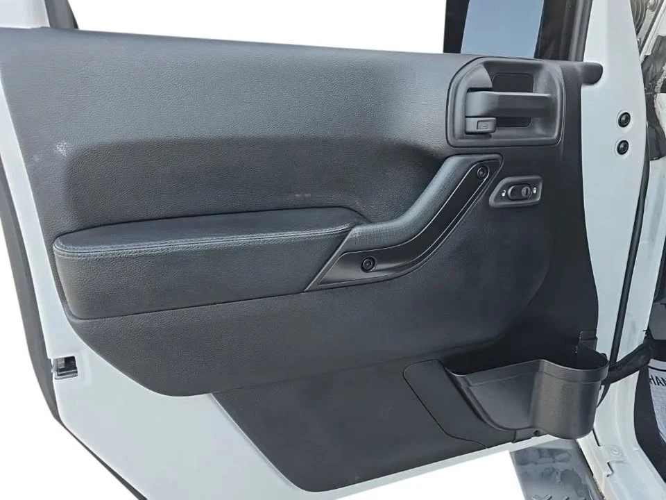 2017 Jeep JK Wrangler - Image 9 of 18