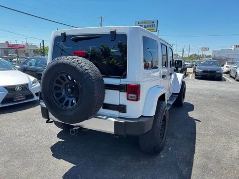 2017 Jeep Wrangler Unlimited Sahara