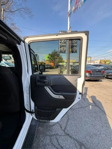 2017 Jeep JK Wrangler - Image 23 of 31