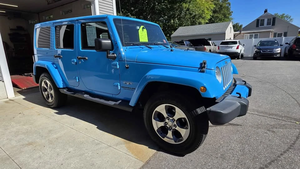 2017 Jeep JK Wrangler - Image 2 of 12