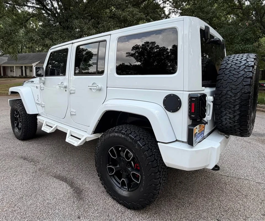 2017 Jeep JK Wrangler - Image 4 of 11