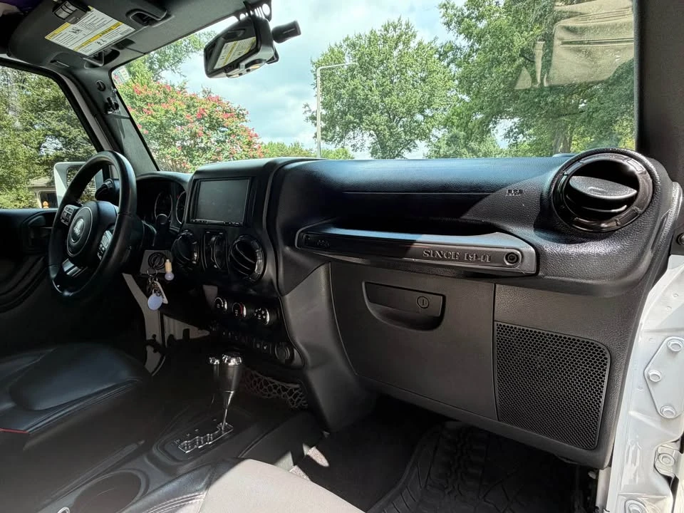 2017 Jeep JK Wrangler - Image 8 of 11