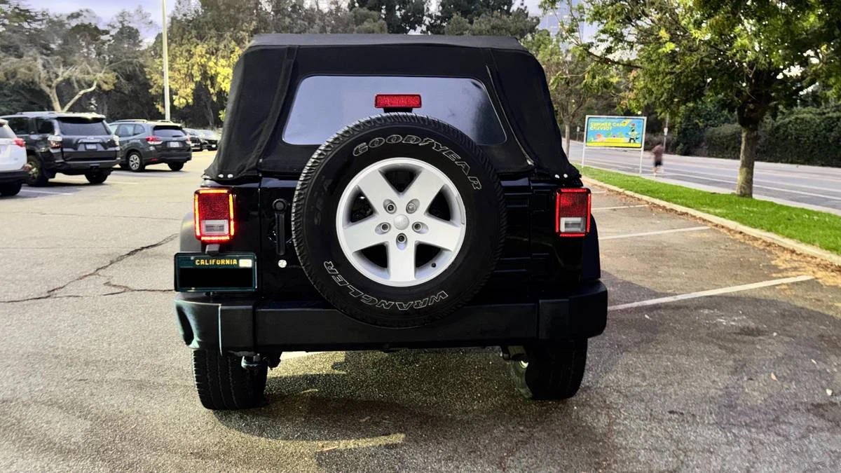 2017 Jeep JK Wrangler - Image 9 of 15