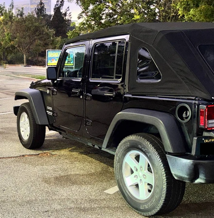2017 Jeep JK Wrangler - Image 15 of 15