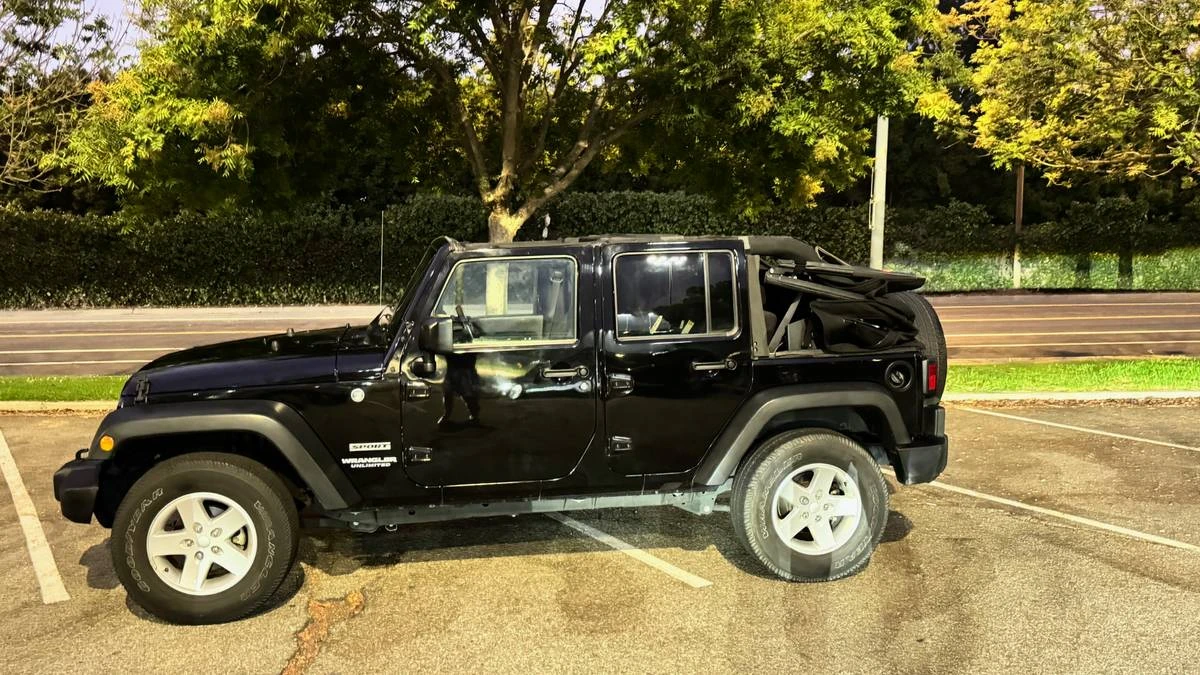 2017 Jeep JK Wrangler - Image 4 of 15