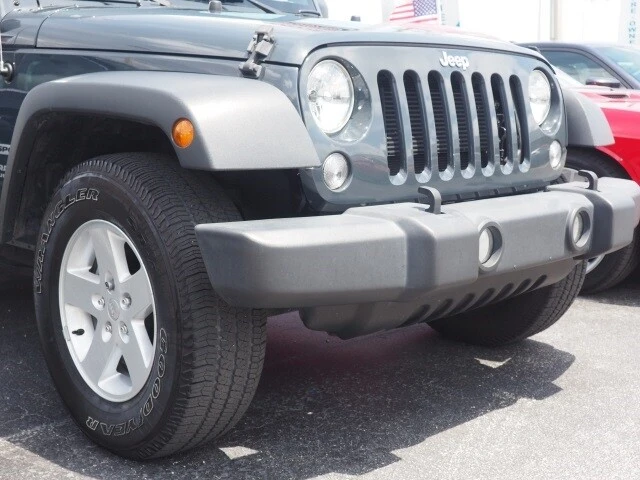2017 Jeep JK Wrangler - Image 3 of 12