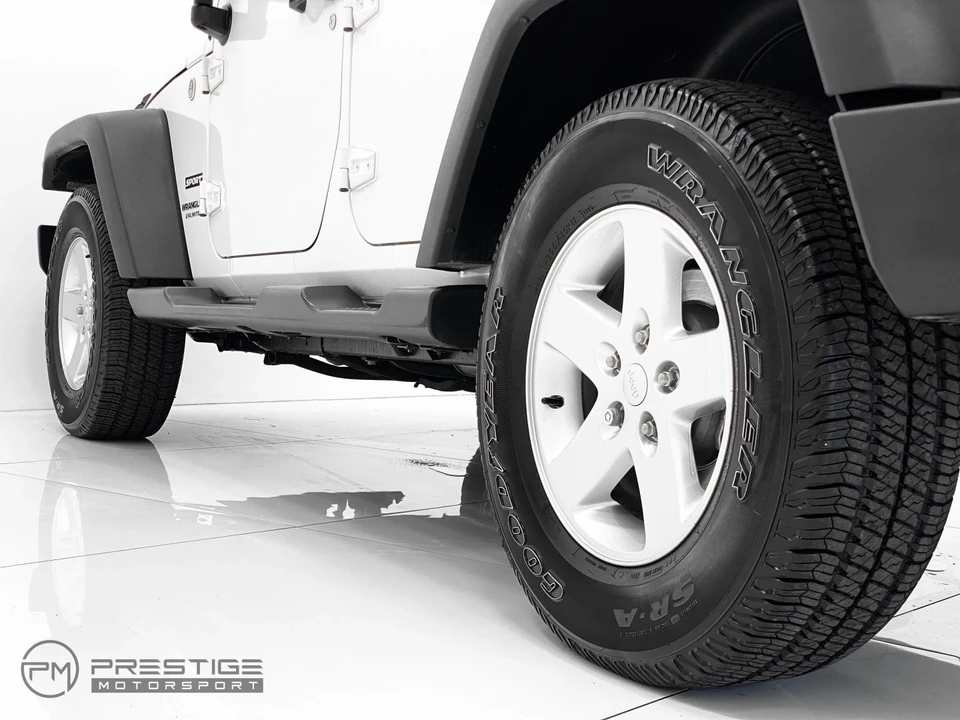 2017 Jeep JK Wrangler - Image 29 of 31