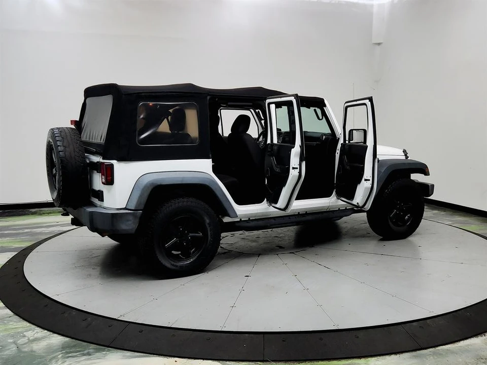 2017 Jeep JK Wrangler - Image 11 of 31