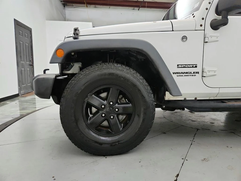 2017 Jeep JK Wrangler - Image 29 of 31