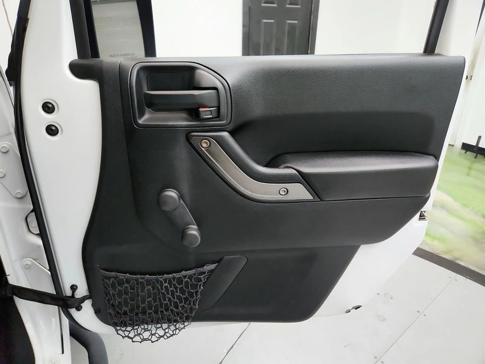 2017 Jeep JK Wrangler - Image 25 of 31