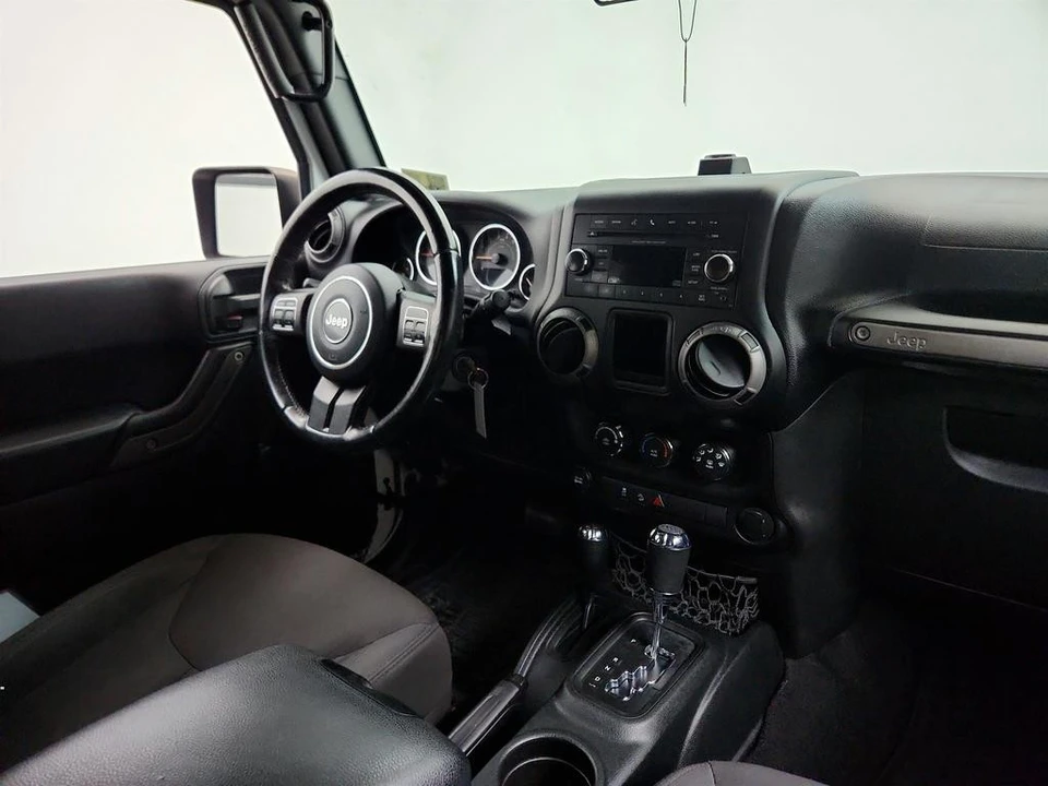 2017 Jeep JK Wrangler - Image 23 of 31