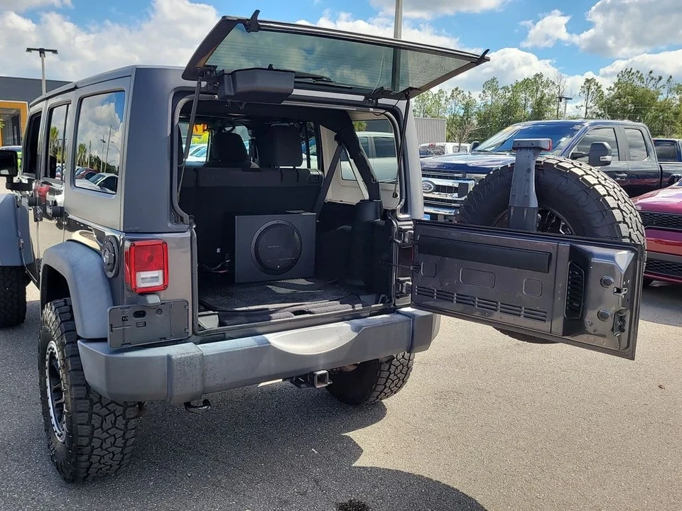 2017 Jeep JK Wrangler - Image 8 of 12
