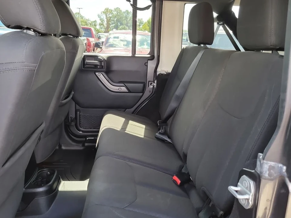 2017 Jeep JK Wrangler - Image 11 of 12
