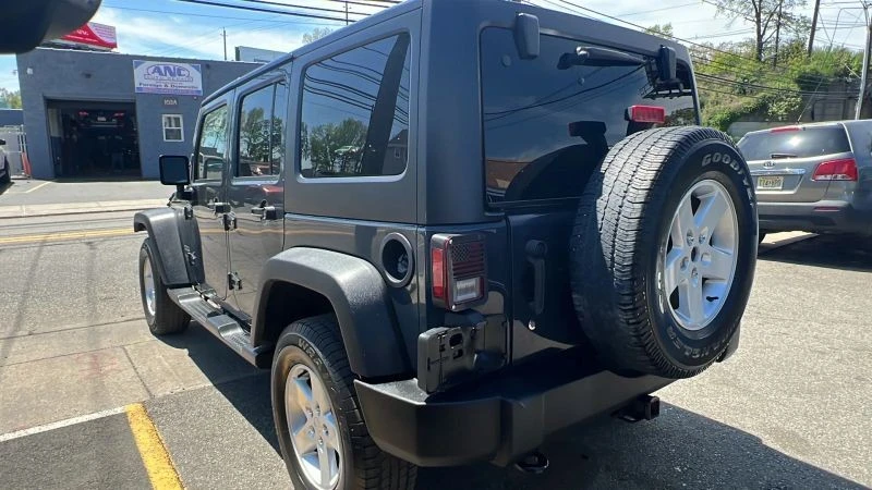 2017 Jeep JK Wrangler - Image 8 of 12