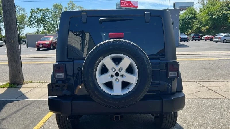 2017 Jeep JK Wrangler - Image 6 of 12